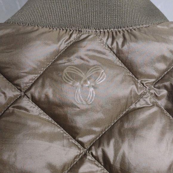 Tna Aritzia army green league jacket quilted down XXS - Picture 9 of 14